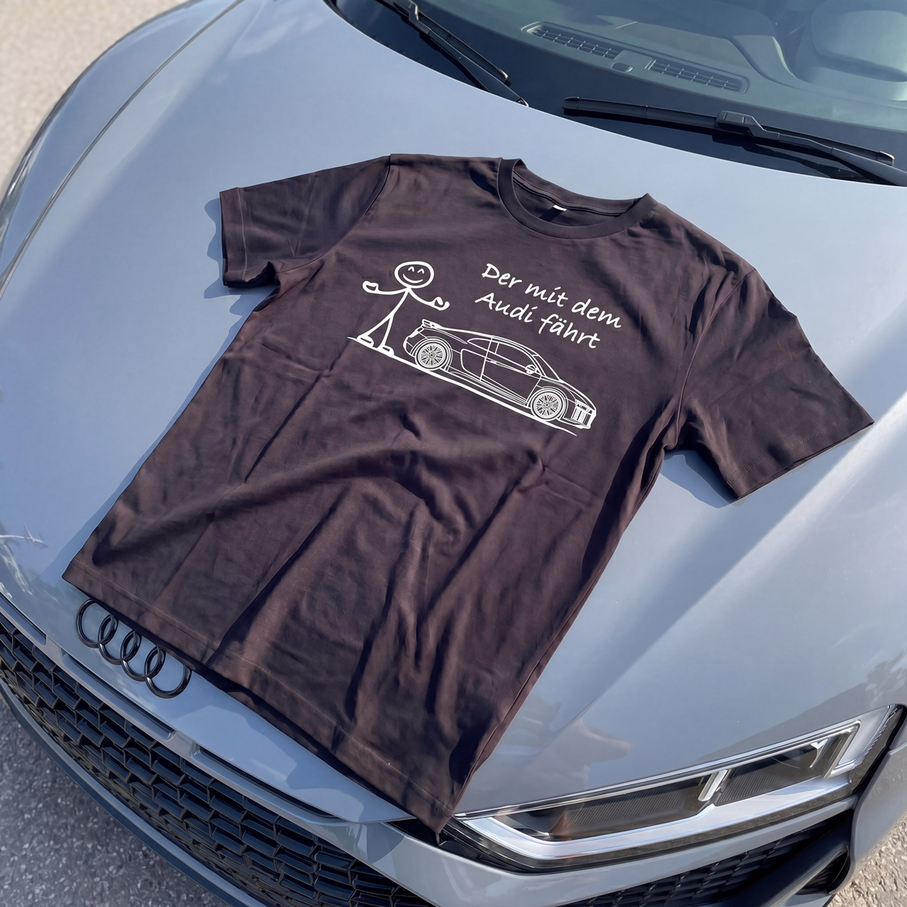 Der Audi Fährt T-Shirt
